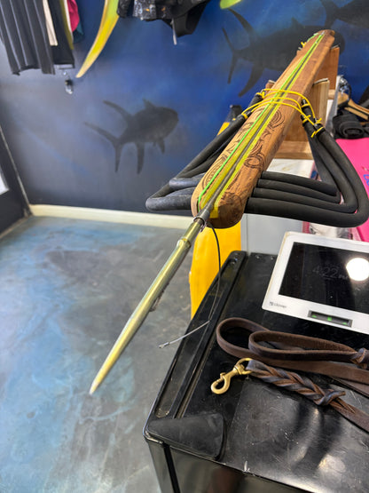Used or Factory Seconds Spearguns